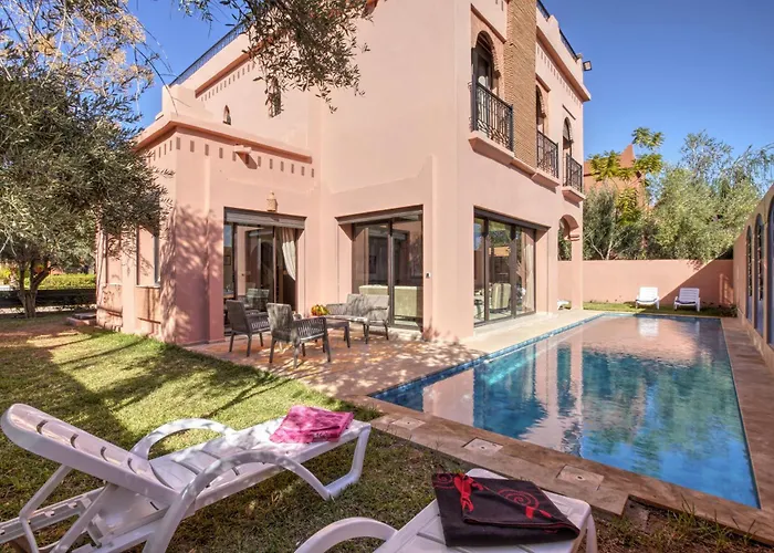 Villa Akadia Luxurious With Private Swimming Pool